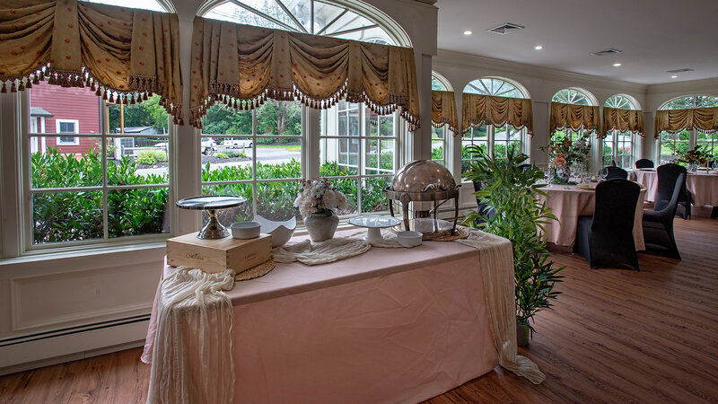 Long table with chaffing dishes